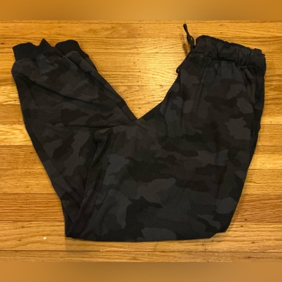 Lululemon Stretch High-Rise Jogger Heritage 365 Camo Deep Coal Multi Sz 8 - Picture 6 of 11